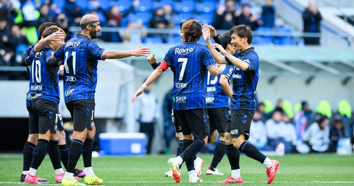 记者：杨希、向余望对阵韩国U22时大概率无法出场